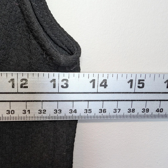 H&M Black Sleeveless V Neck Button Down Pant Romper Jumpsuit Women Canada Size 2 - Picture 4 of 13